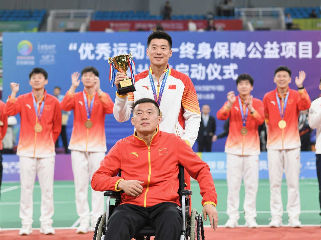 前锋之间游